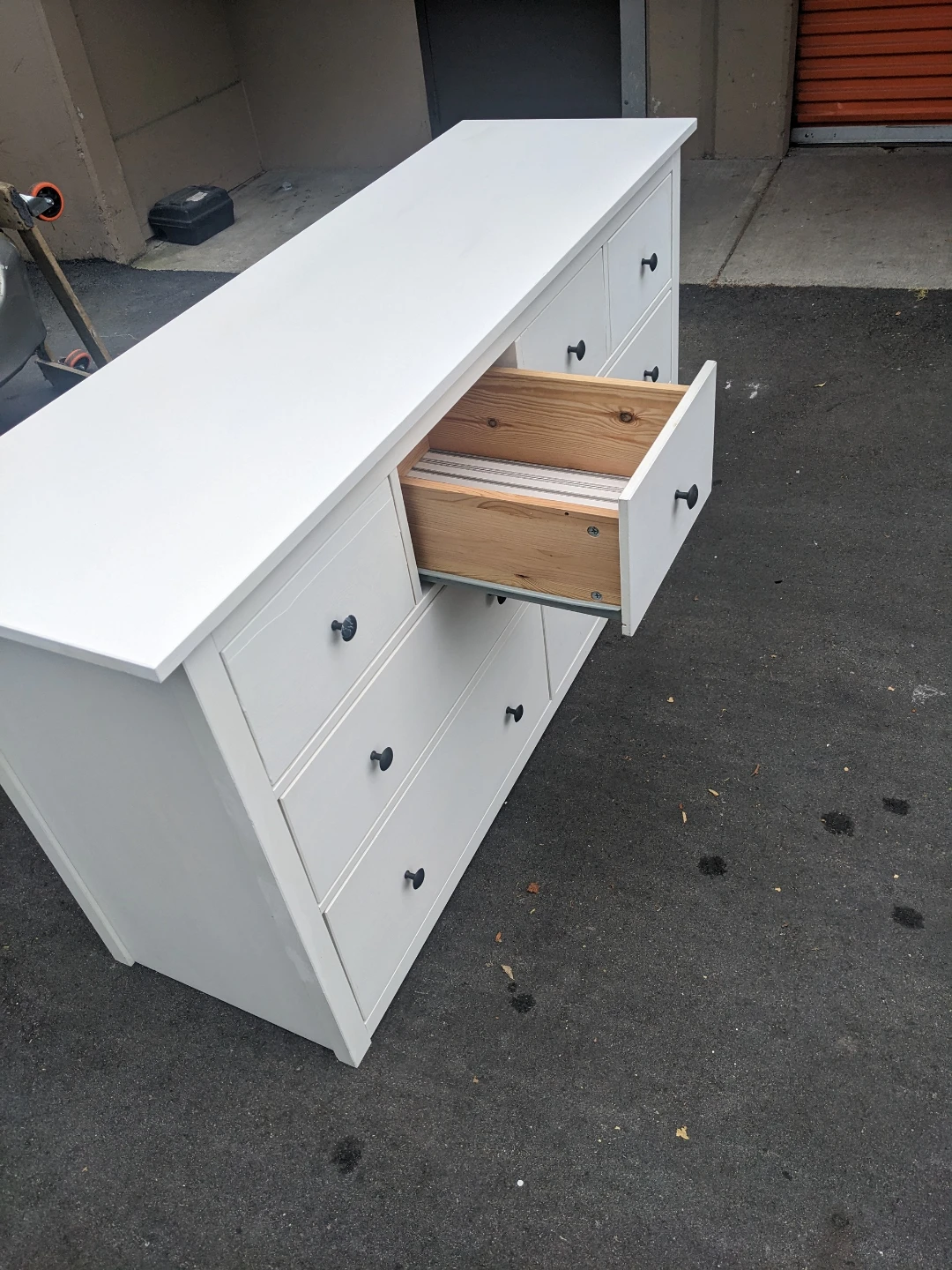 Dresser Ikea delivery available - photo 3