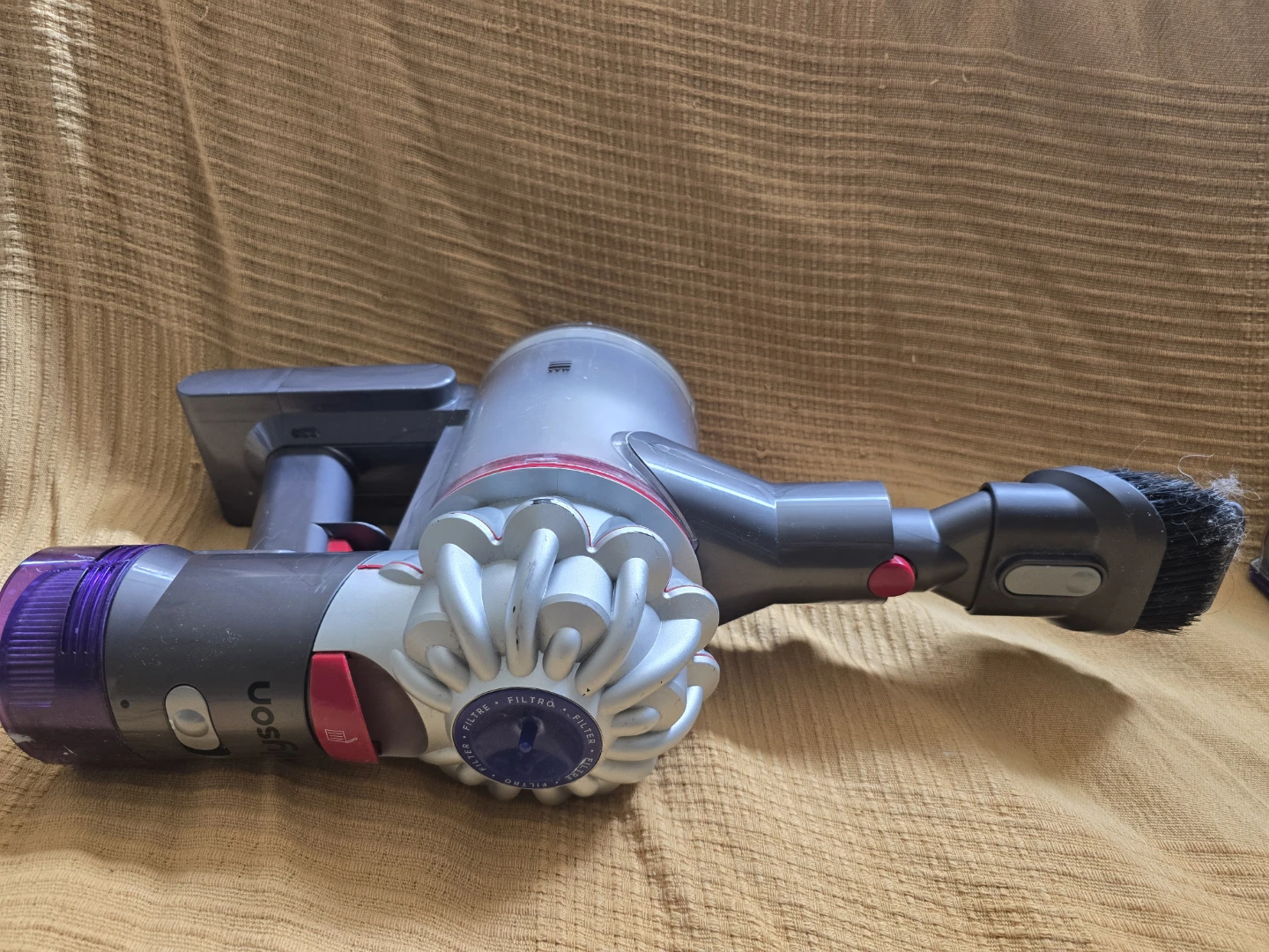 Dyson Cordless Vacuum Cleaner - photo 2