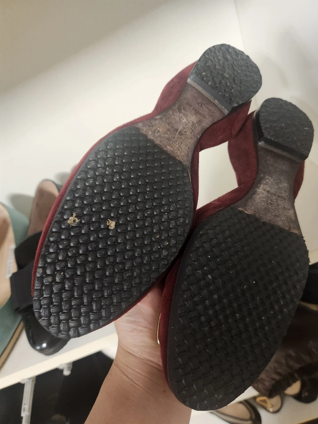 Roger Vivier Burgundy Suede Buckle Flats Size 37 - photo 2