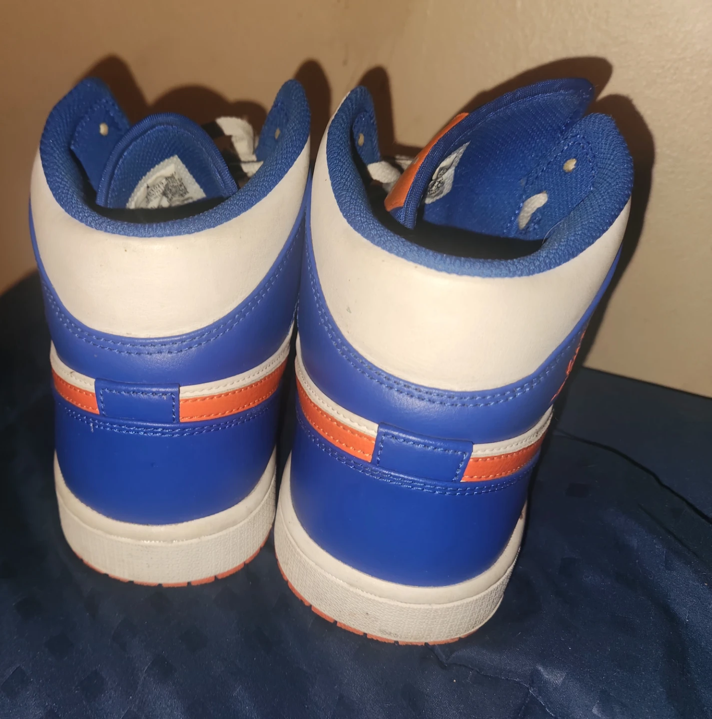Air Jordan 1 Mid SE Shoes US 10.5 - photo 4