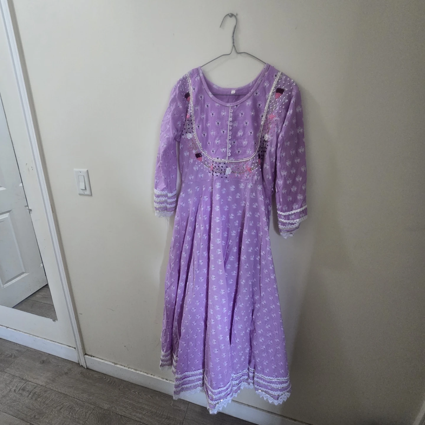 Assorted Women's Kurtis and Dresses - photo 4