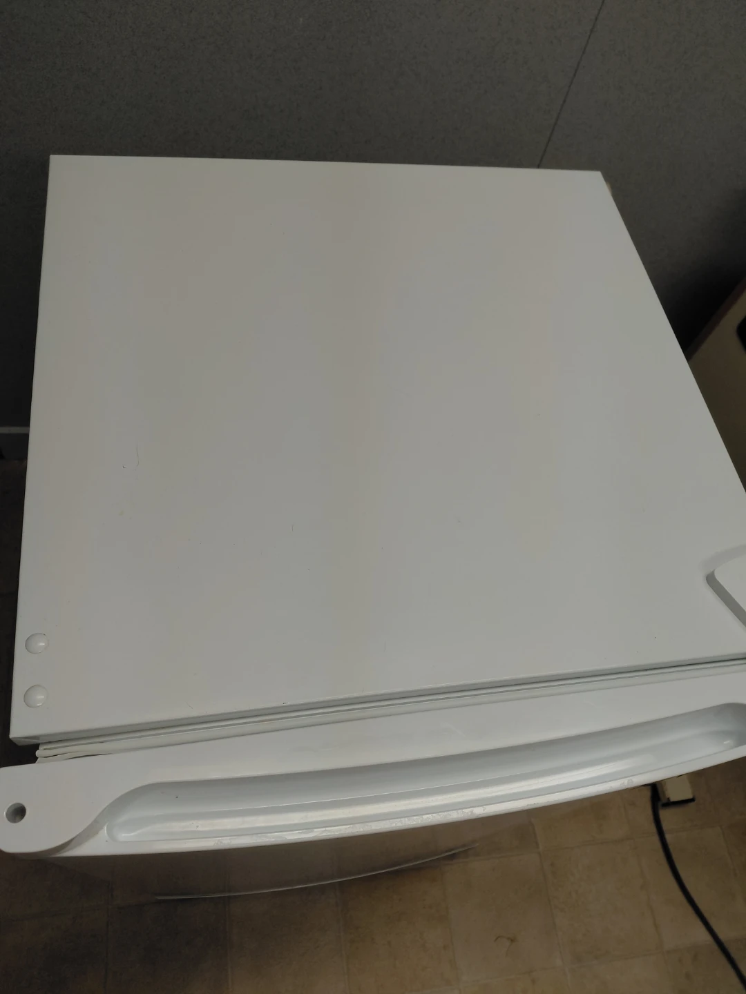 Arctic King Mini Freezer - photo 3