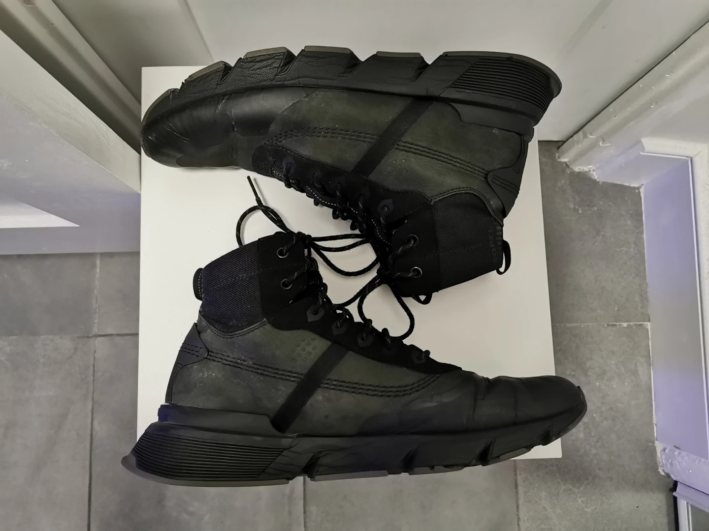 Sorel Kinetic Rush Mid Waterproof Winter Black Boots sz 12 - photo 2
