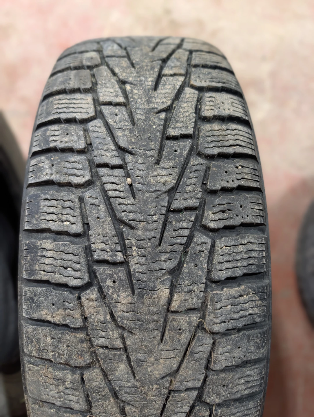 Two winter tires no rims  215/70R15 98T - photo 2