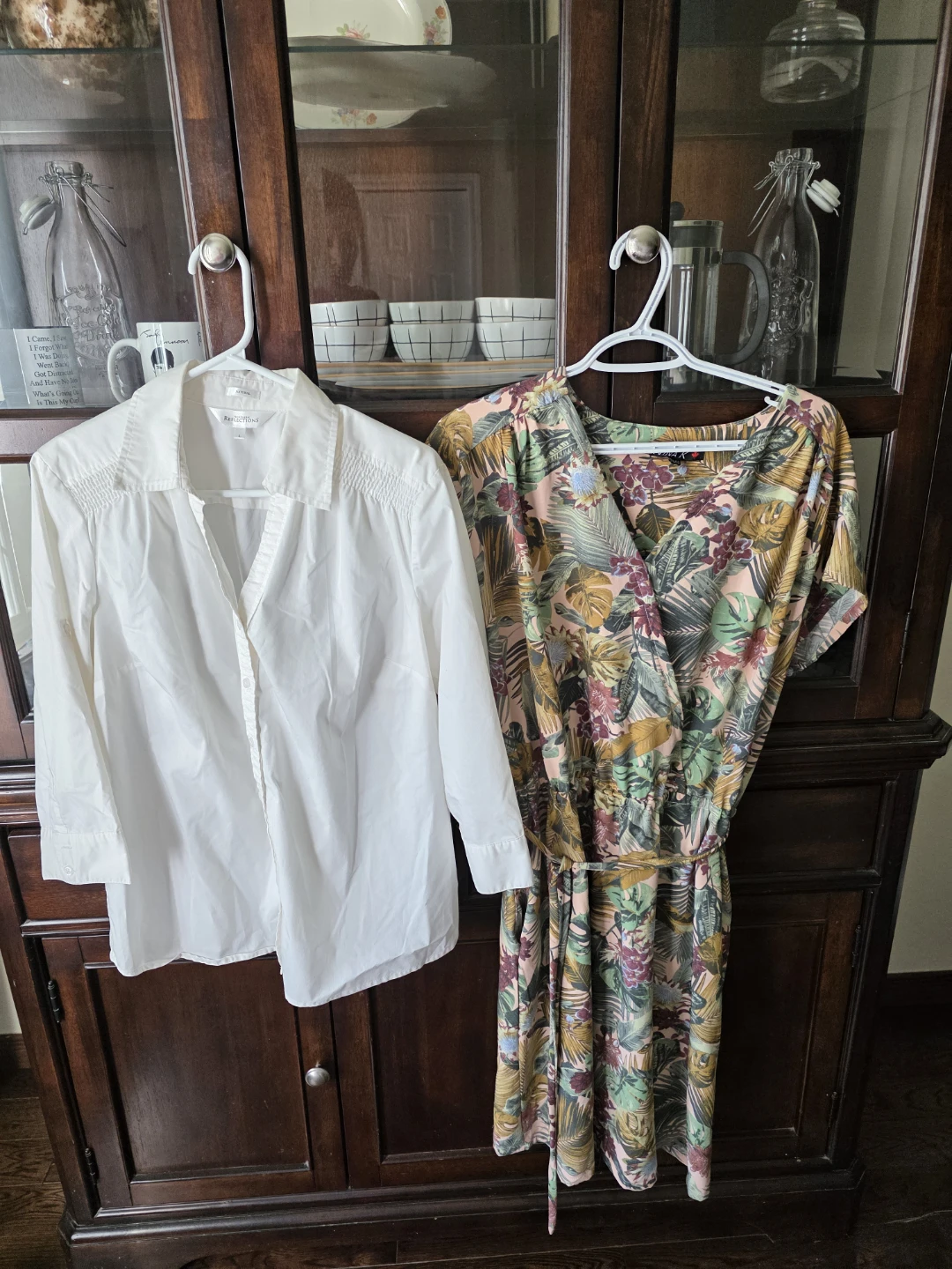 Women’s Clothing (LG, XL & Petite) - photo 3