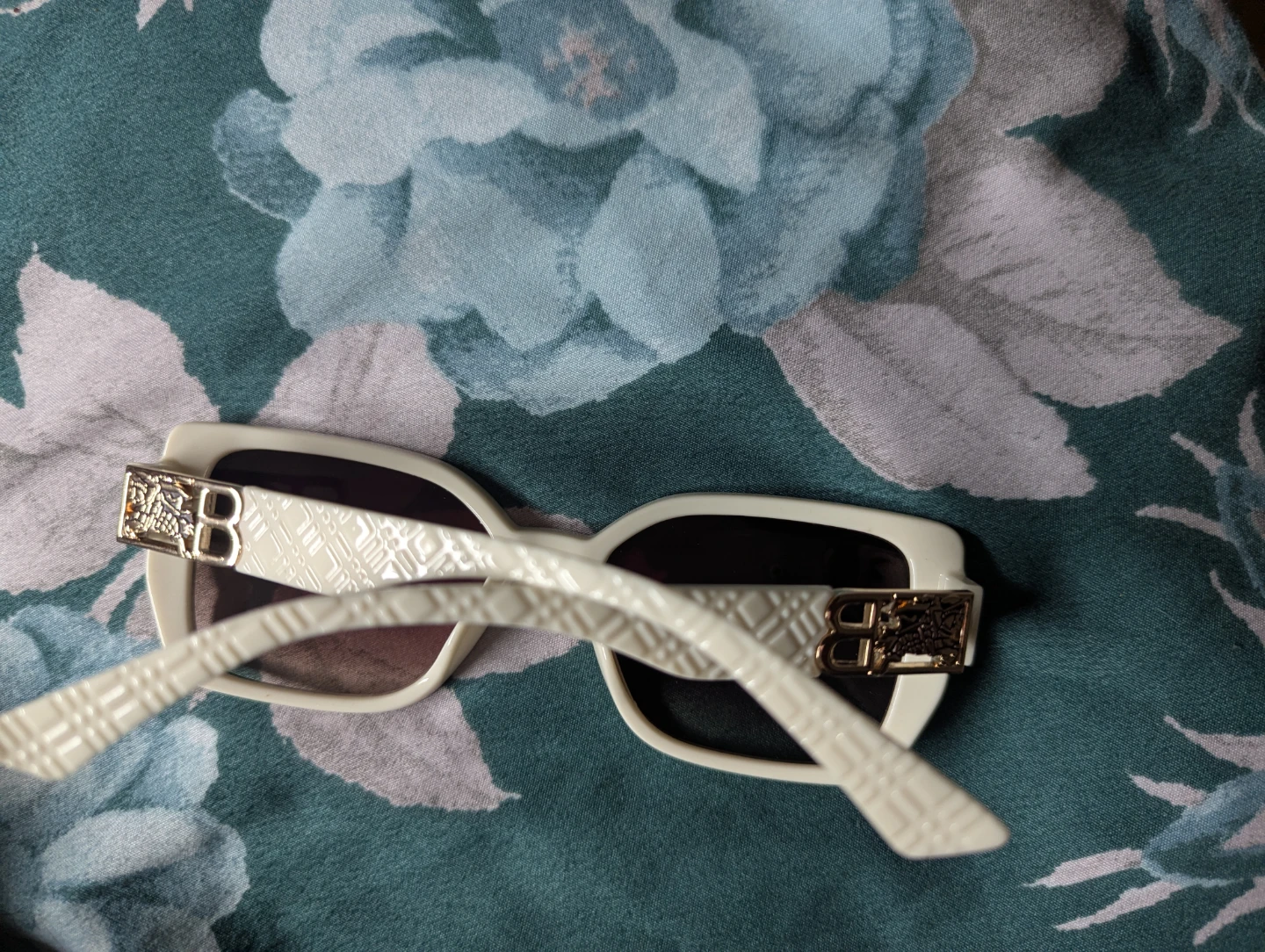 Burberry Women's Sunglasses - photo 3