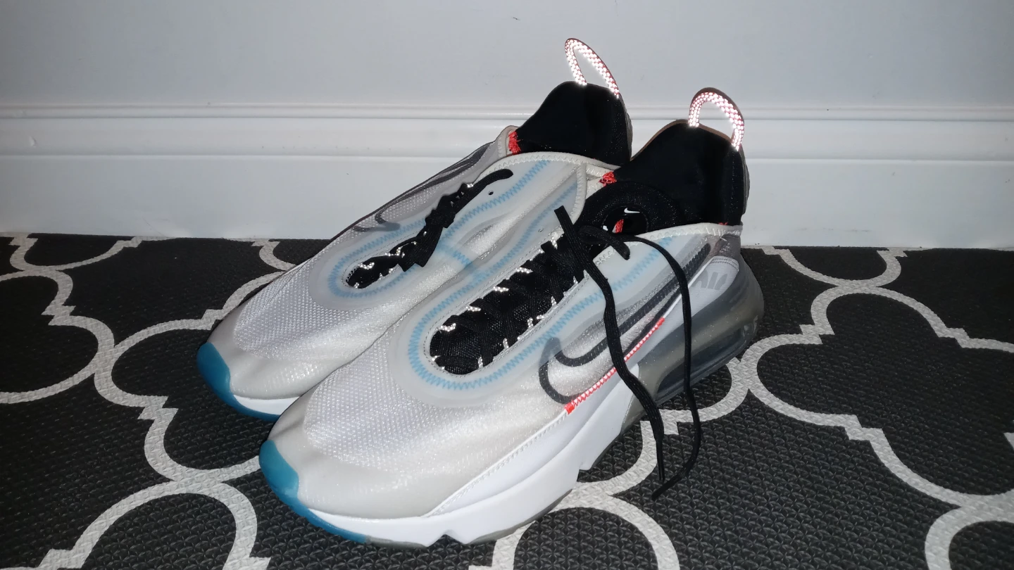 Nike Air Max 2090 white pure platinum bright crimson black - photo 2