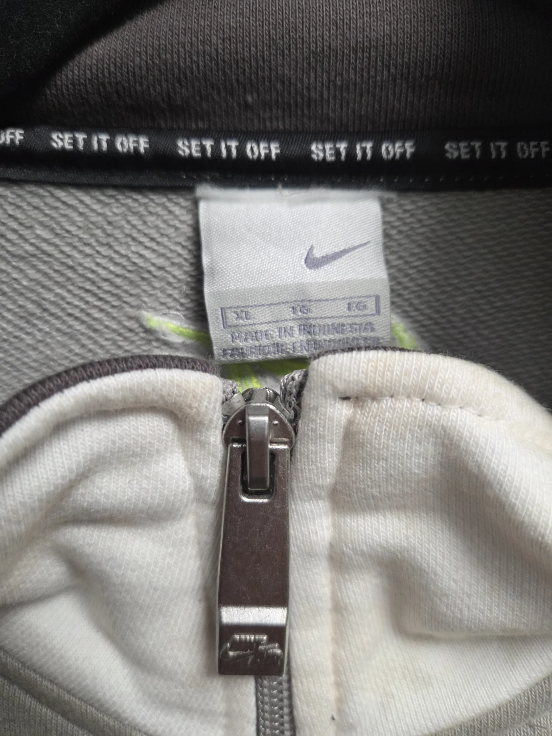 Nike LeBron James Warm-Up Jersey - photo 4