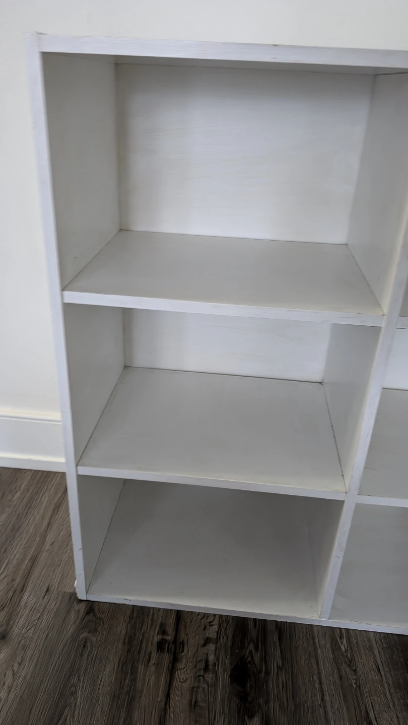 IMMEDIATE MOVING/White 6-Cube Bookshelf/ 50$ or OBO - photo 5