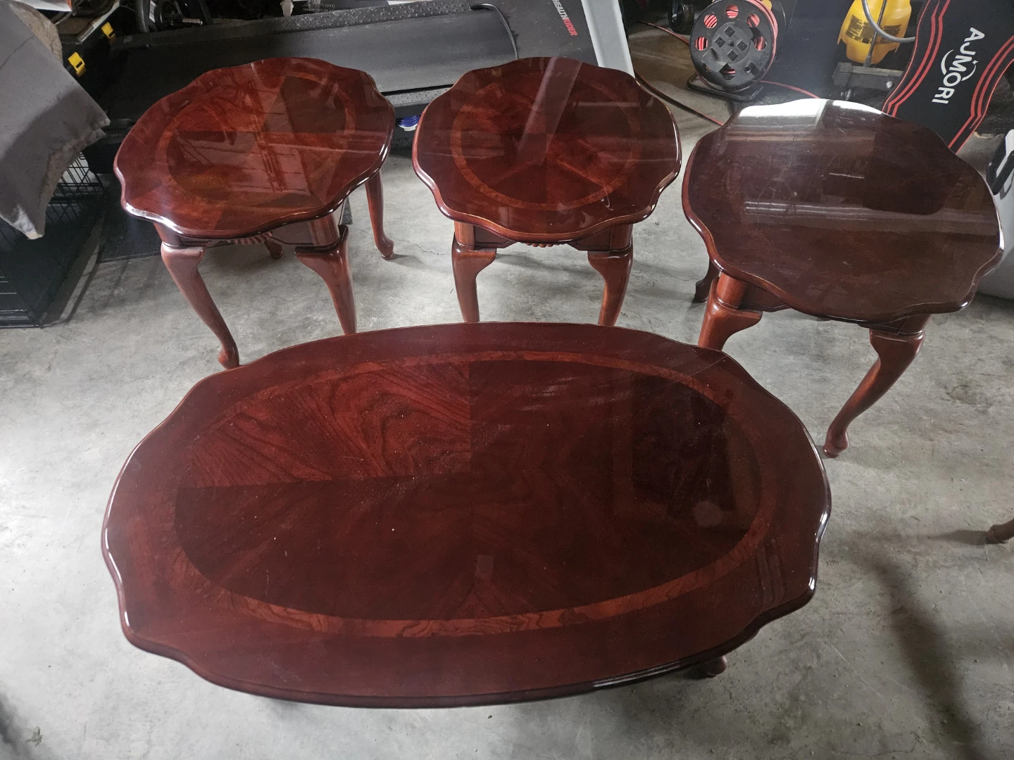 Coffee table and end table set