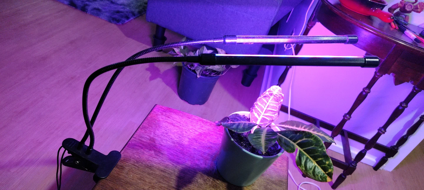 Clip-on Grow Light