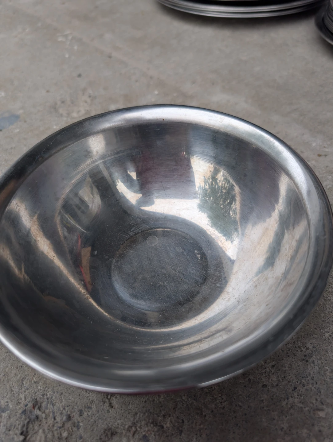 Stainless Steel Bowls and Plates Set $50 pieces - photo 2