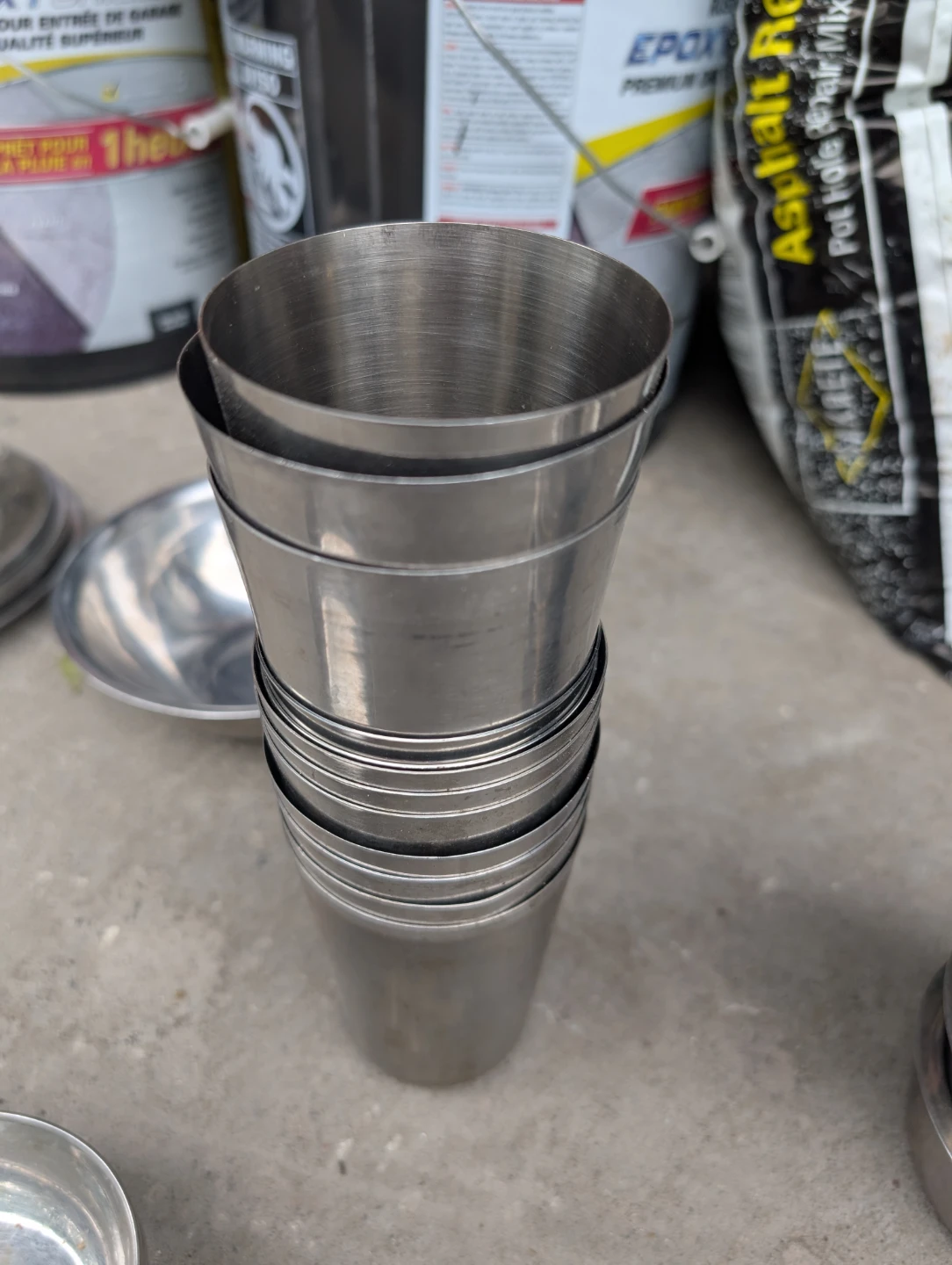 Stainless Steel Bowls and Plates Set $50 pieces - photo 3