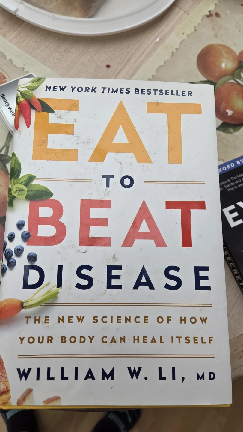 Eat to Beat Disease by William W. Li, MD