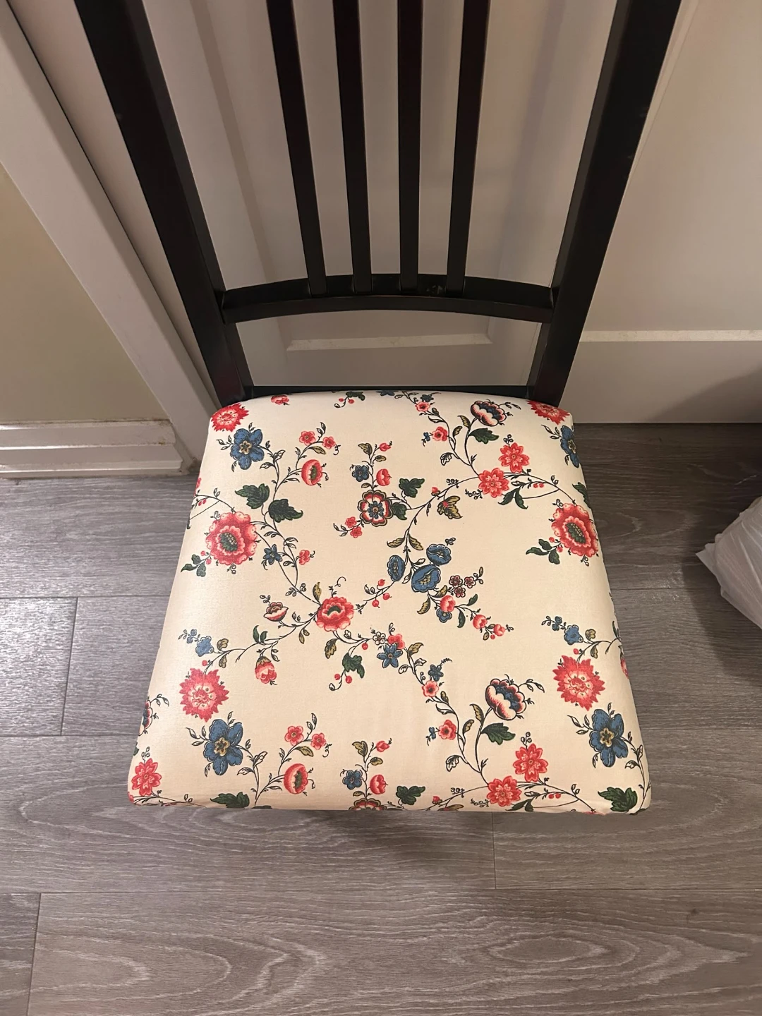 Wooden Dining Chair with Floral Seat (set of 4)