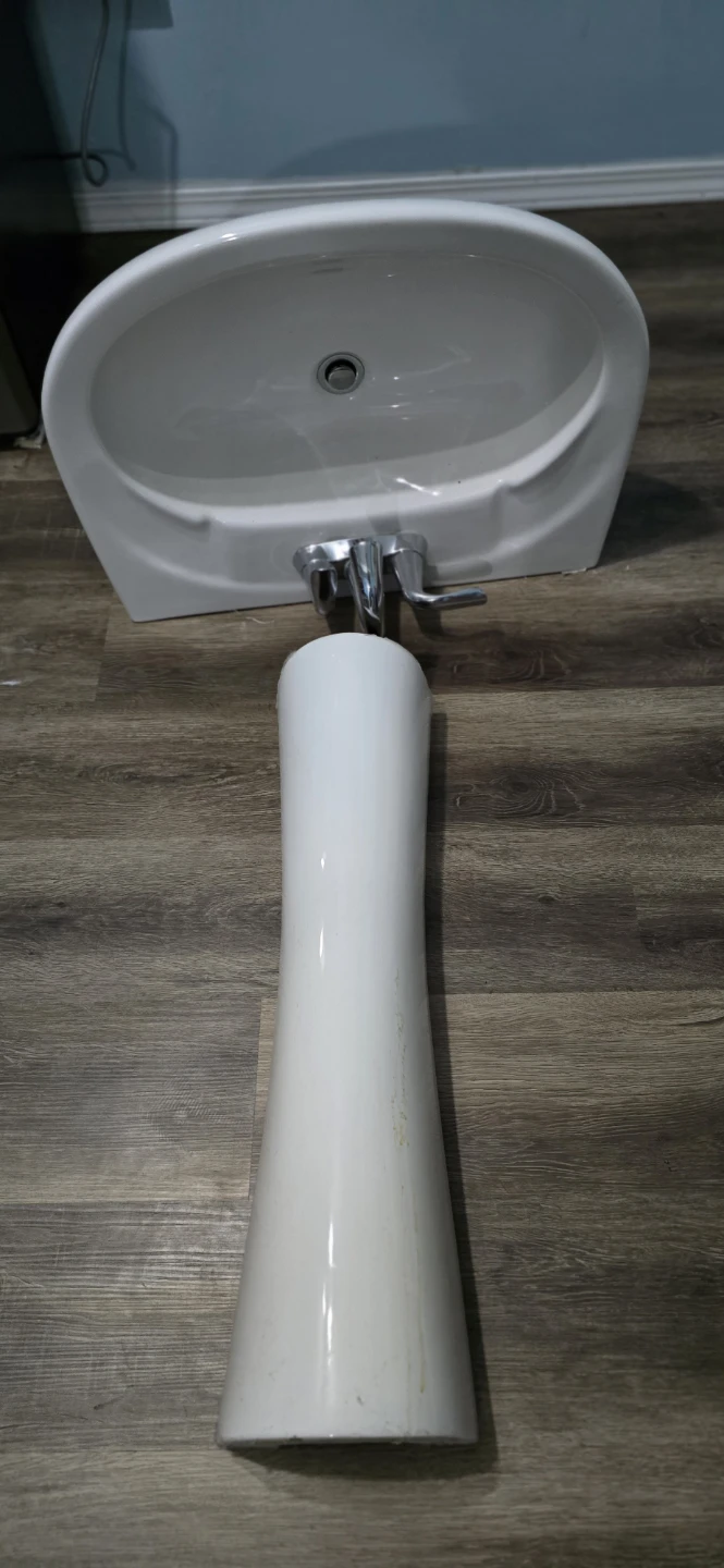 Pedestal Sink - photo 2