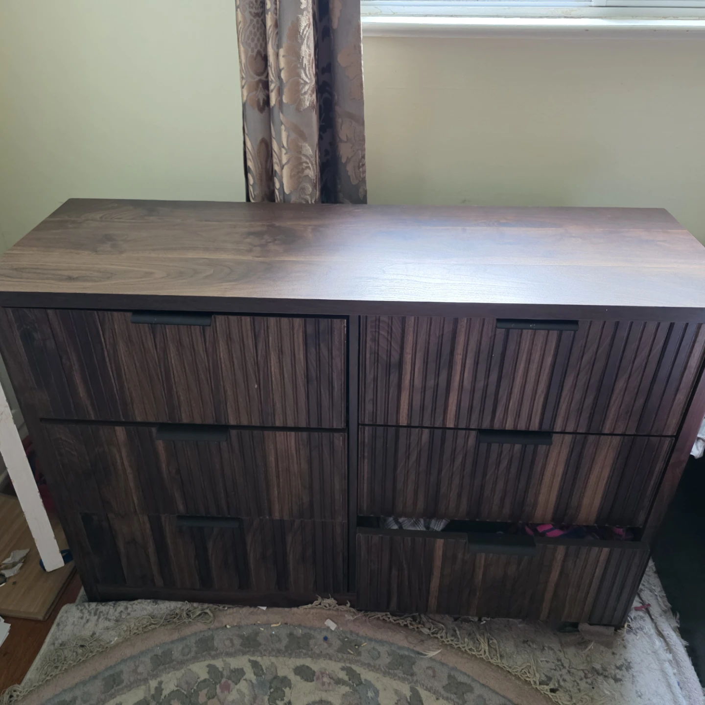 Dark Wood modern Dresser fluted style with 6 Drawers