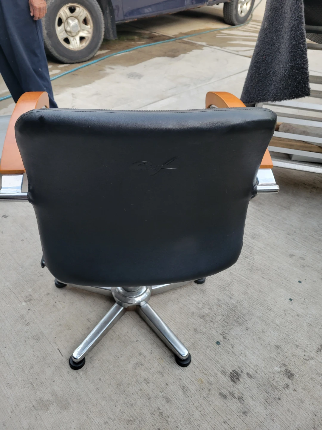 VEECO Professional Styling Chair - photo 2