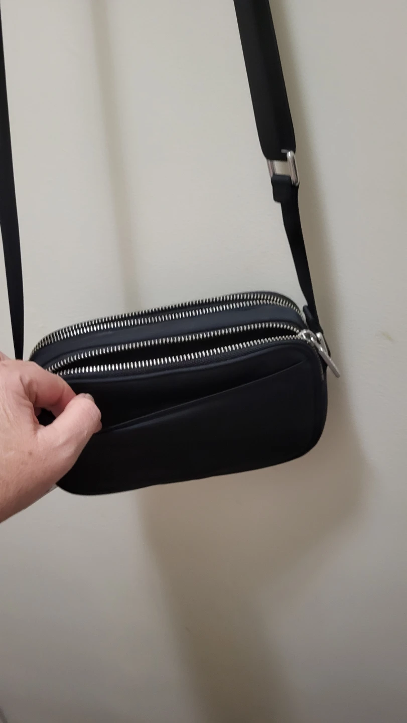 Lululemon Everywhere Crossbody Bag - Black - photo 3