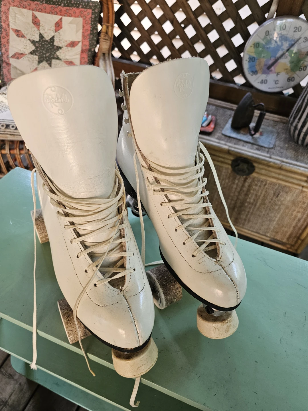 White Riddell Roller Skates (Size 9) - photo 2