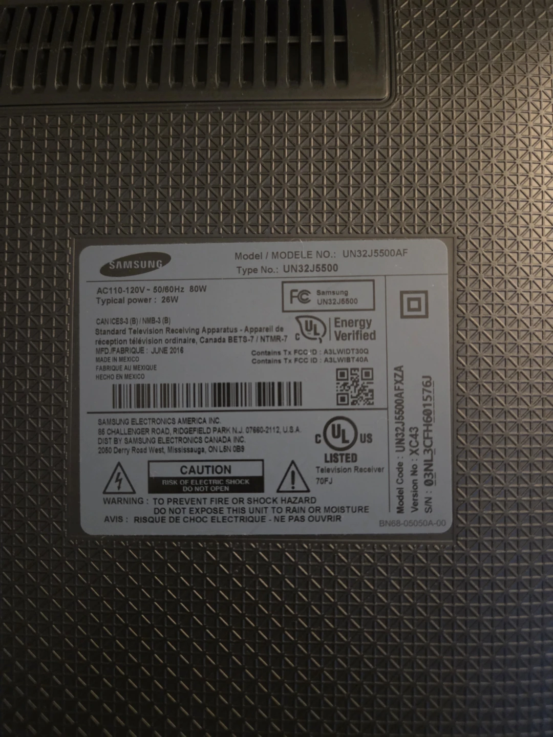 Samsung Smart TV UN32J5500AF with rolling tv mount
