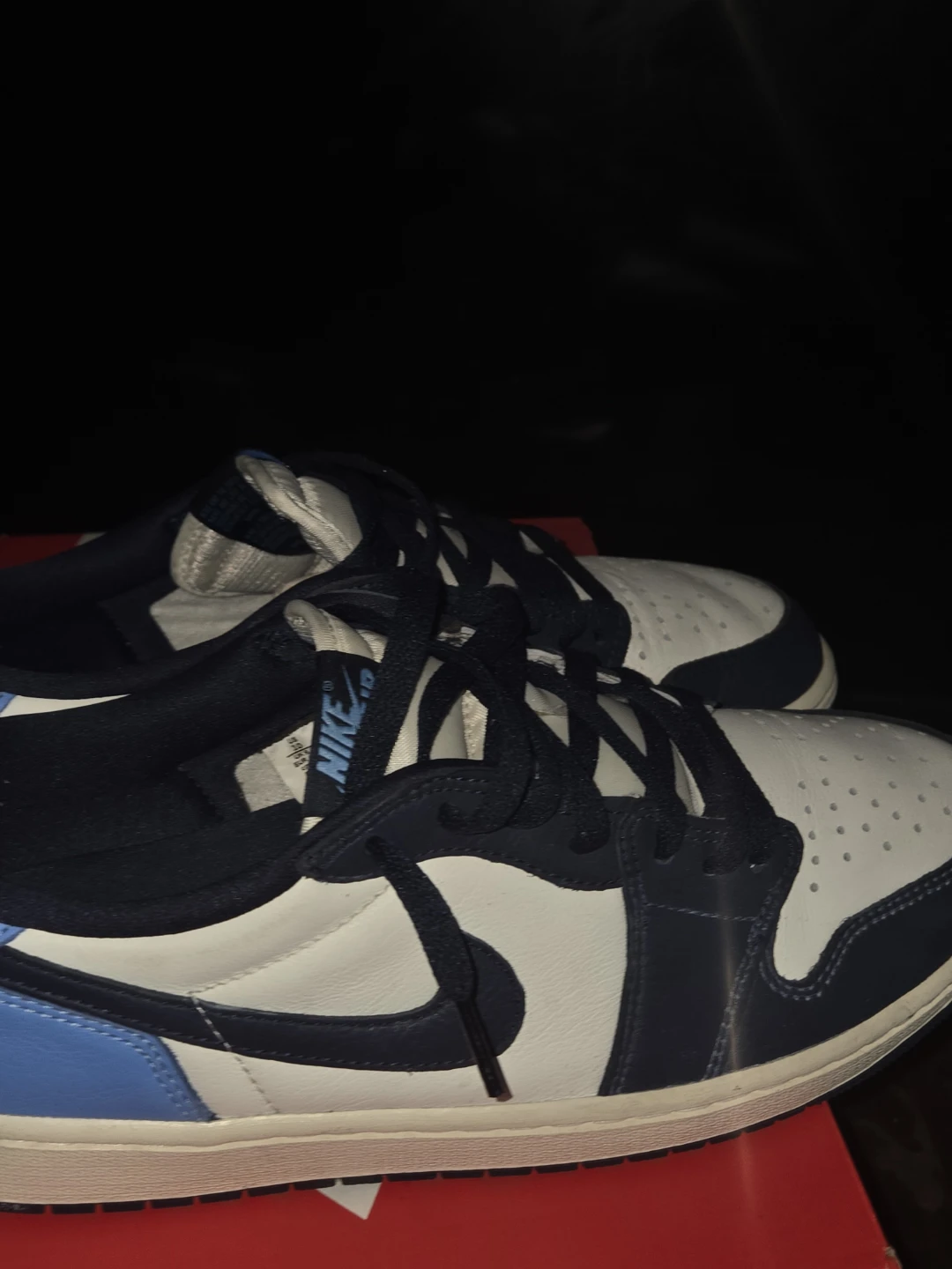 Air Jordan 1 Low SE - photo 2