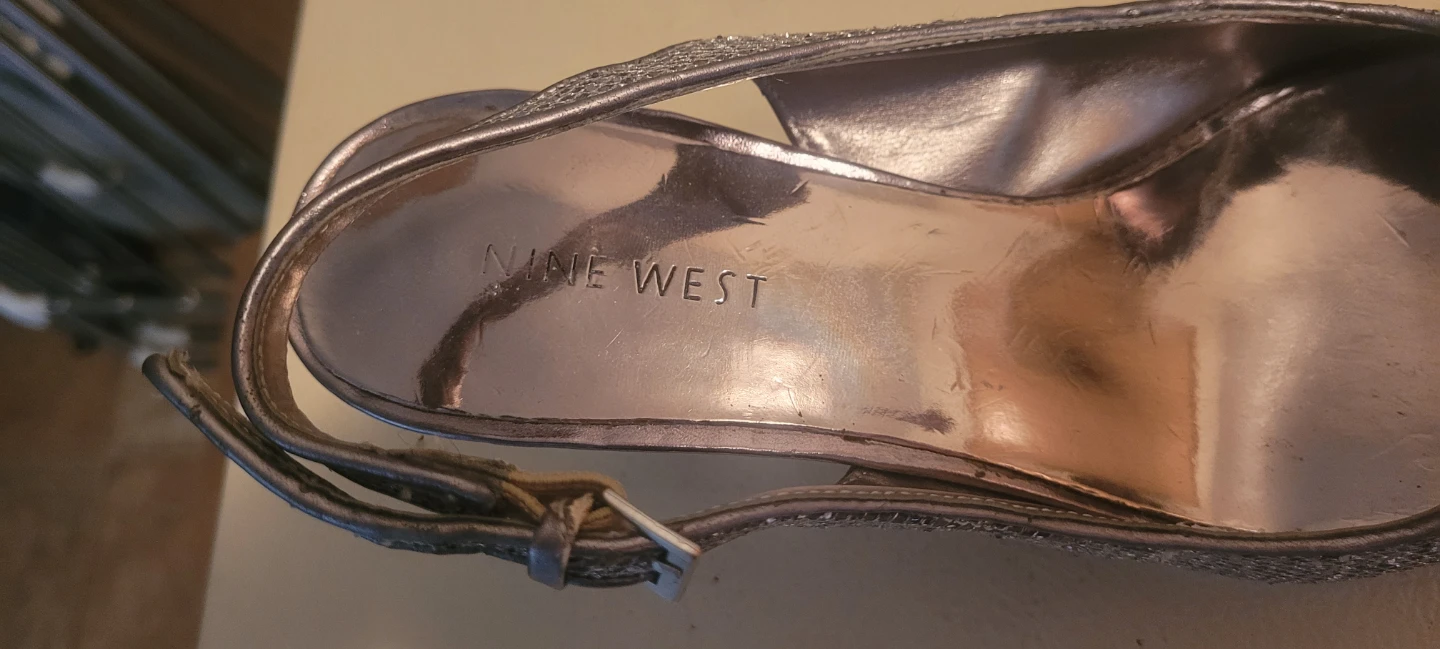 Nine West Silver Glitter Heels - photo 3