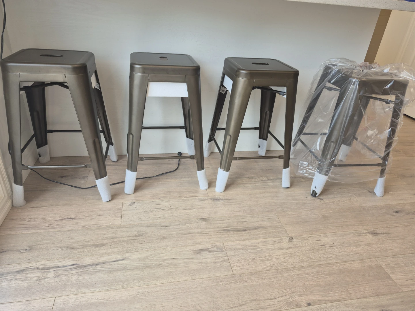 24 inch bar stools  set of 4