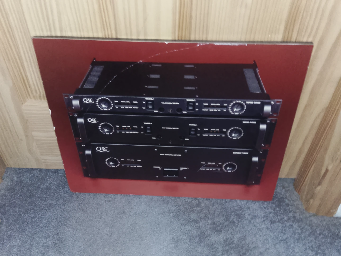 QSC Stereo Power Amplifier  sign