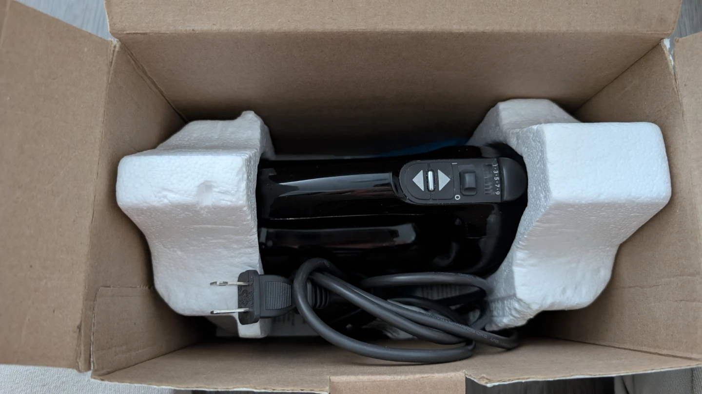 Moving/KitchenAid Hand Mixer with Attachments - photo 5