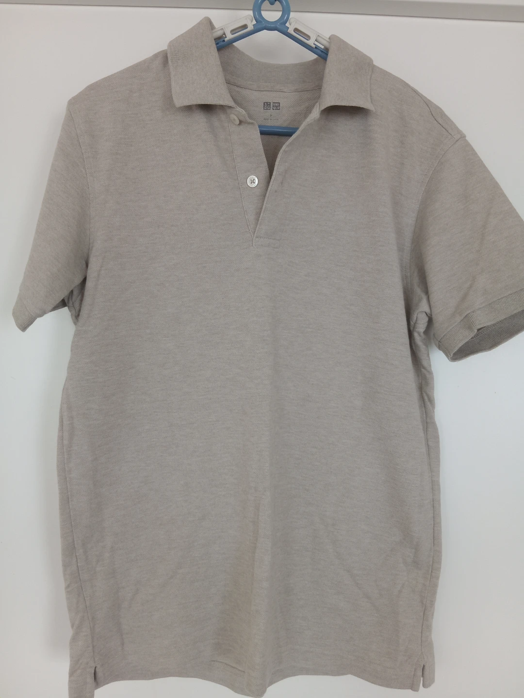 Uniqlo Men's Polo Shirt - Beige