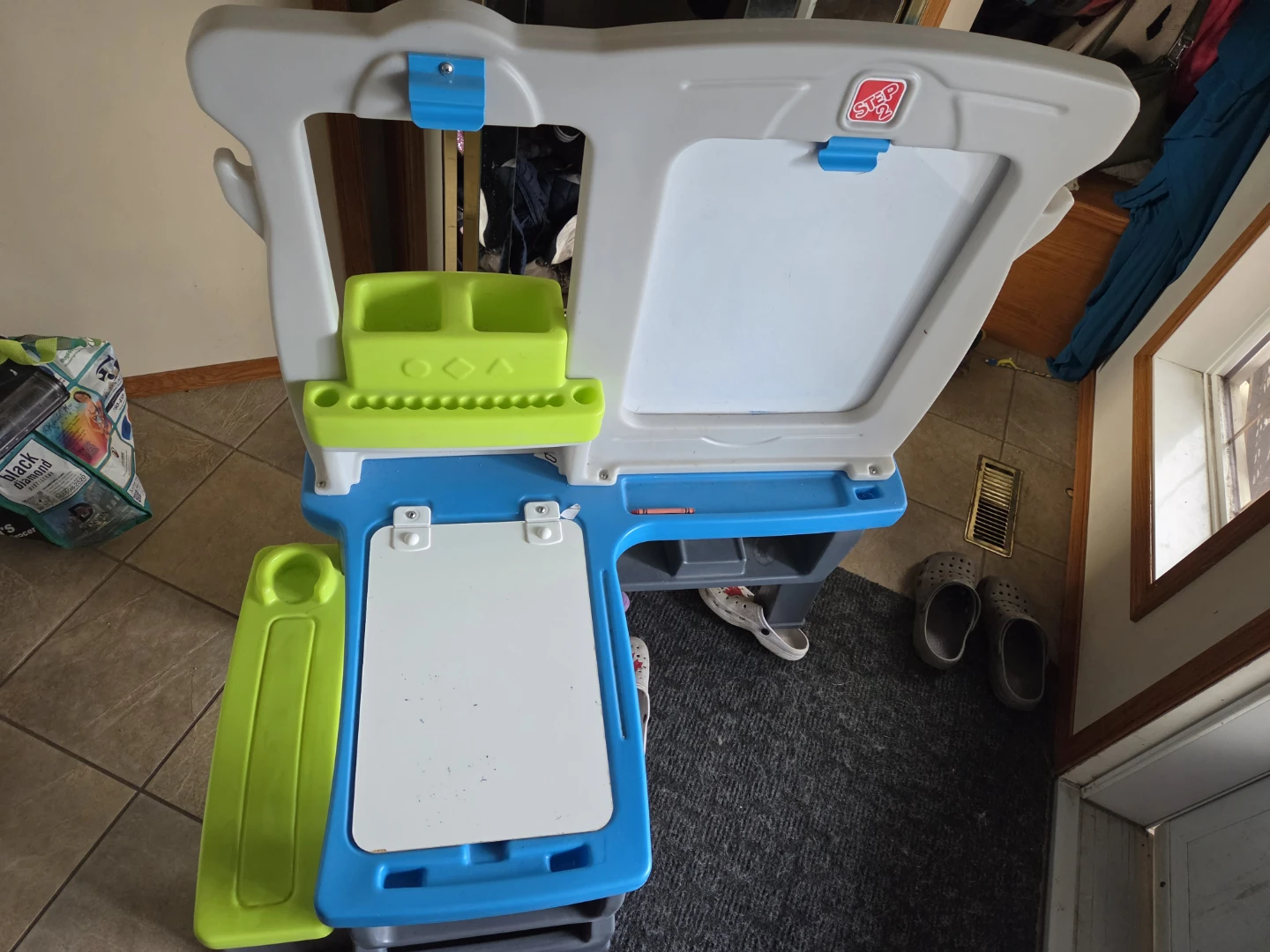 Step2 Easel Art Desk