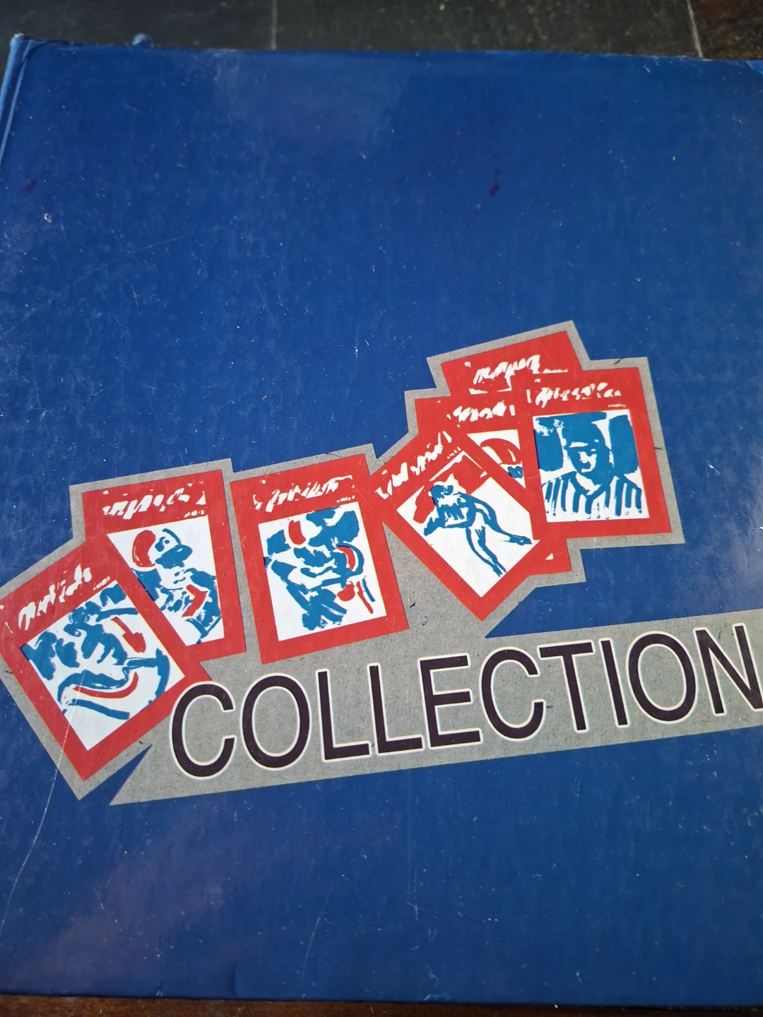 Pro Set Hockey Card Collection Binder with approx 500 cards
