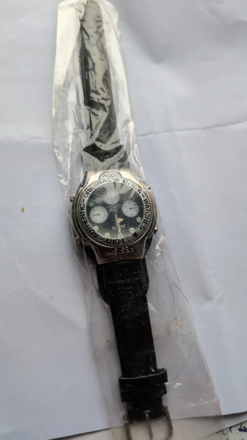 DELTA Sport 100m Water Resistant Watch