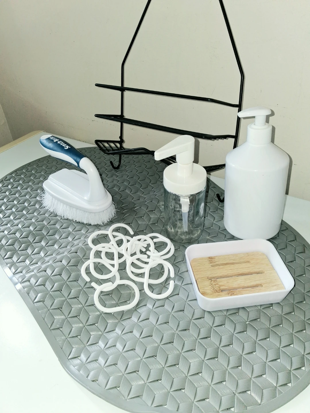 everything Bathroom - photo 3