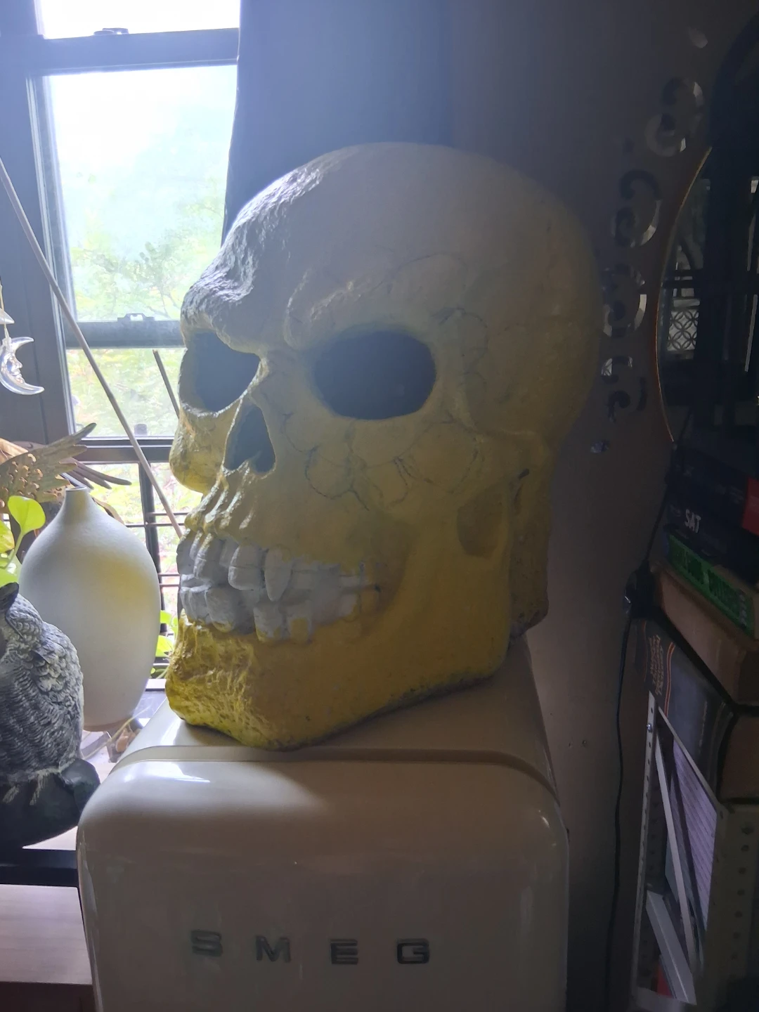 Yellow Skull Prop - photo 2