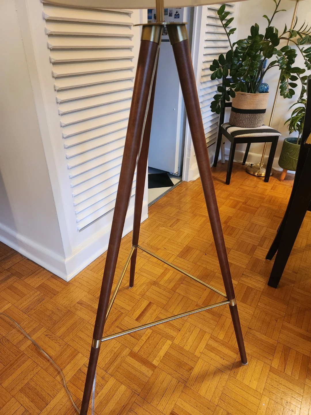 Mid-century Modern Tripod Floor Lamp - photo 3