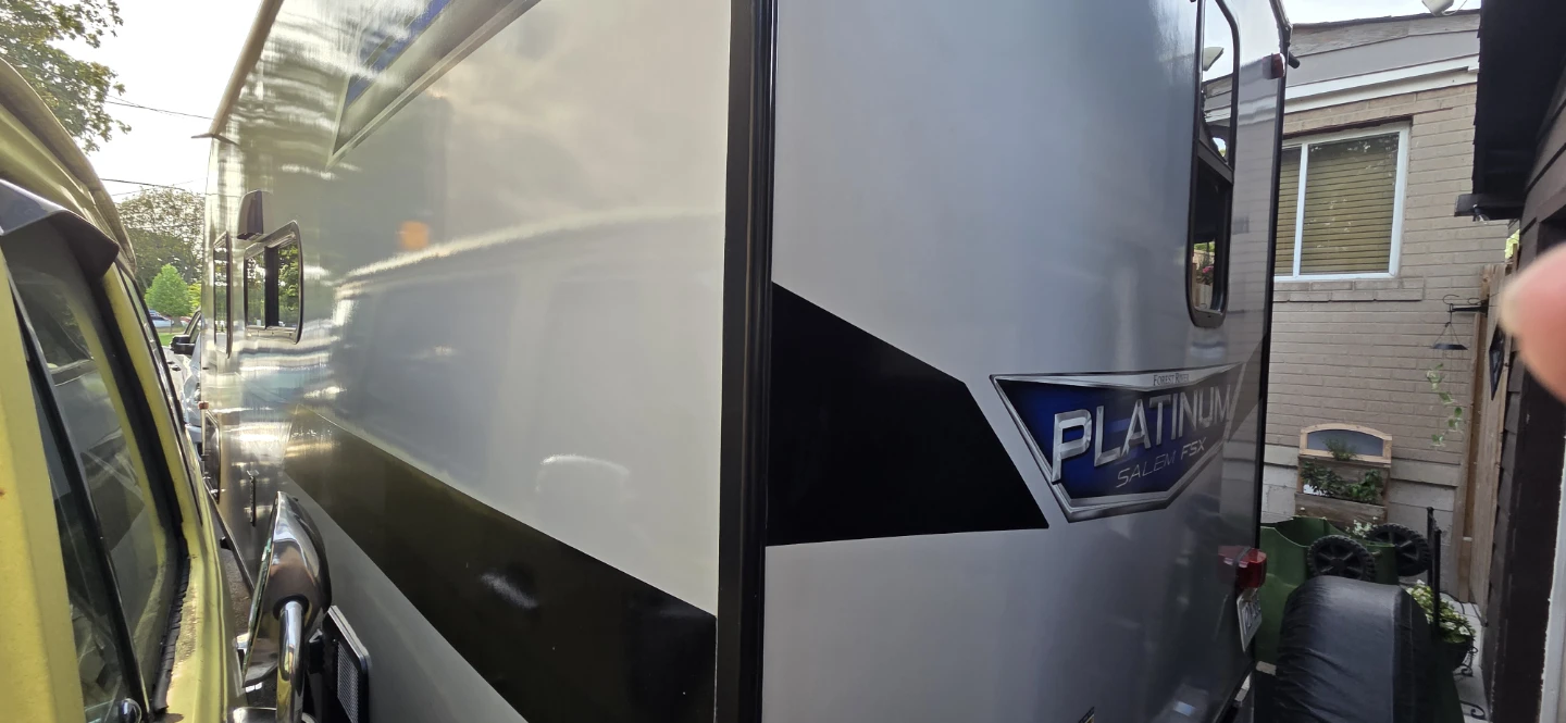 Forest River Platinum Salem FSX Travel Trailer - photo 3