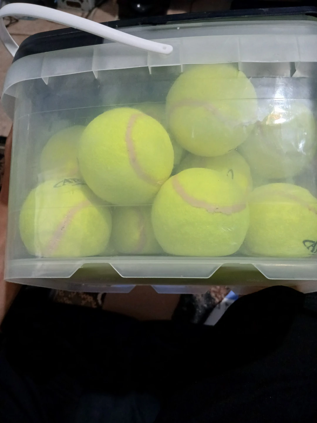 18 ATOMICA Tennis Balls Bucket