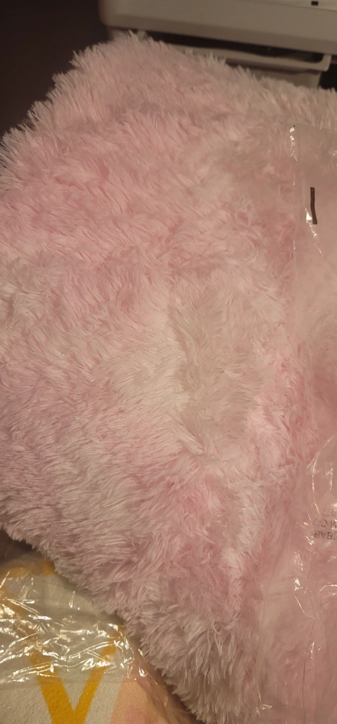 New pink soft fluffy area rug - photo 4