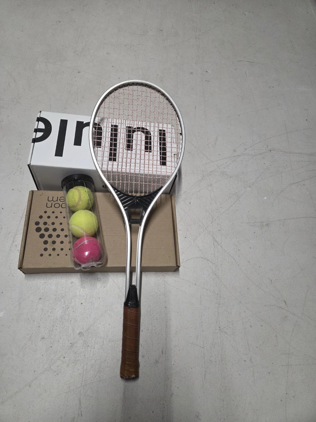 Dunlop Tennis Racquet Set with 3 Balls
