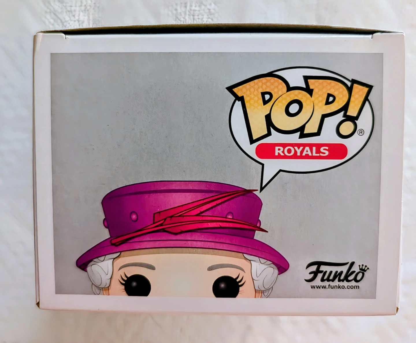 Funko Pop! Royals Queen Elizabeth II #01 Vinyl Figure - photo 5