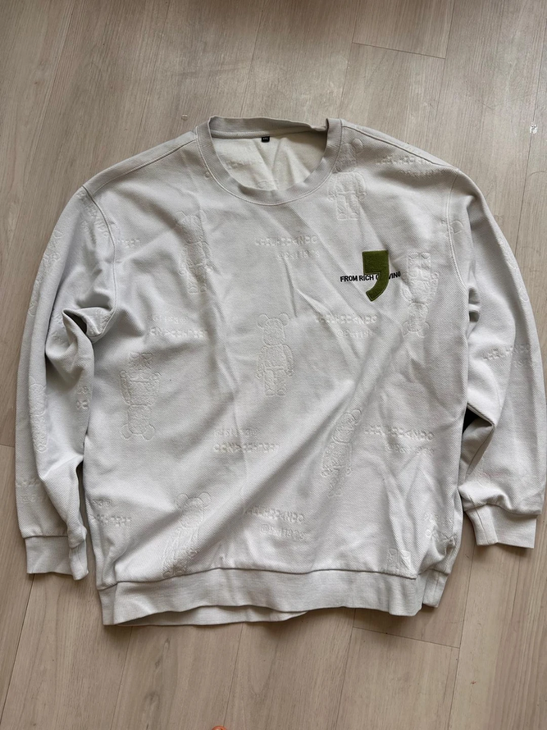 Light Grey Graphic Sweatshirt 6XL