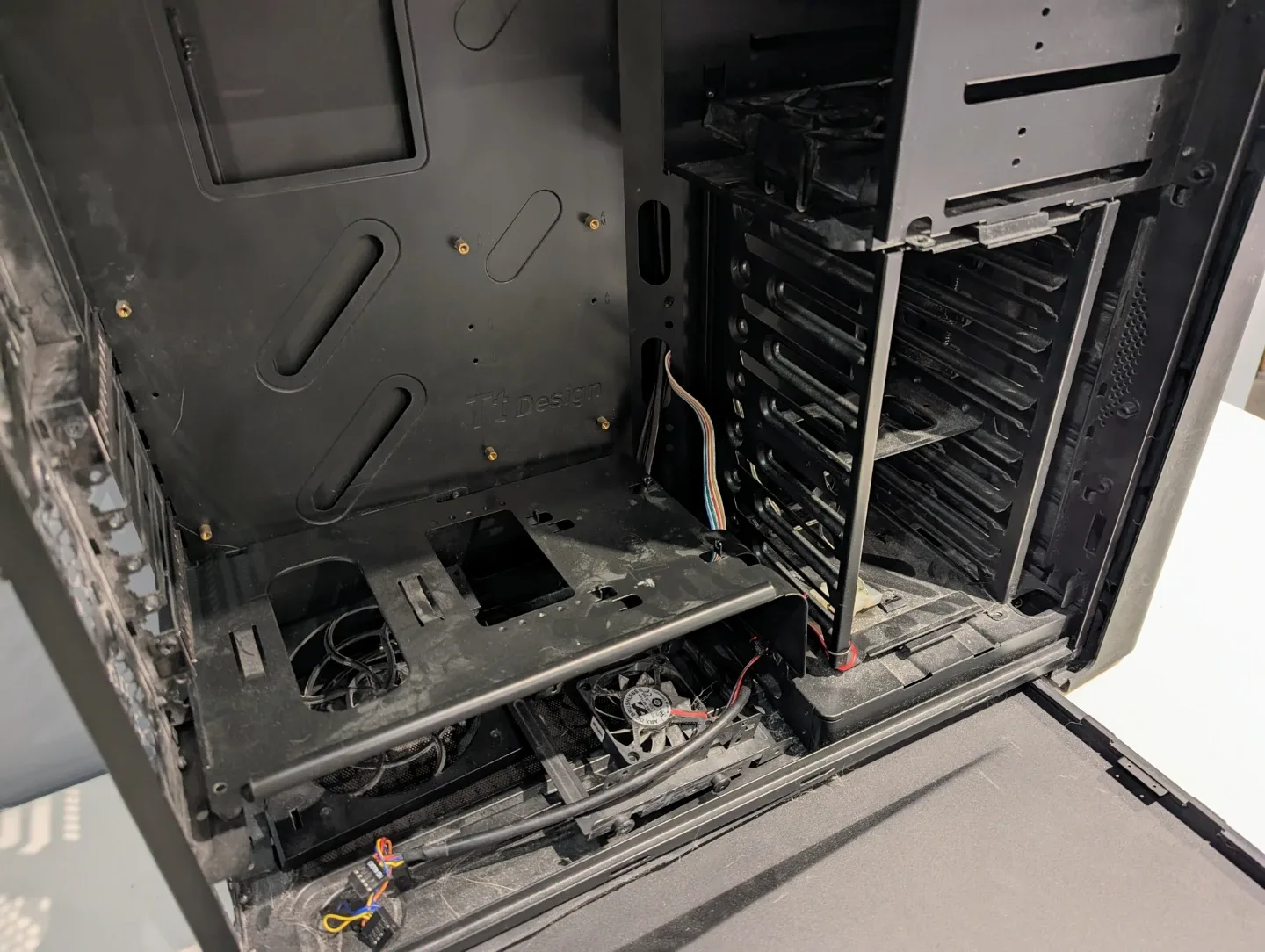 Thermaltake Element G computer case - photo 2