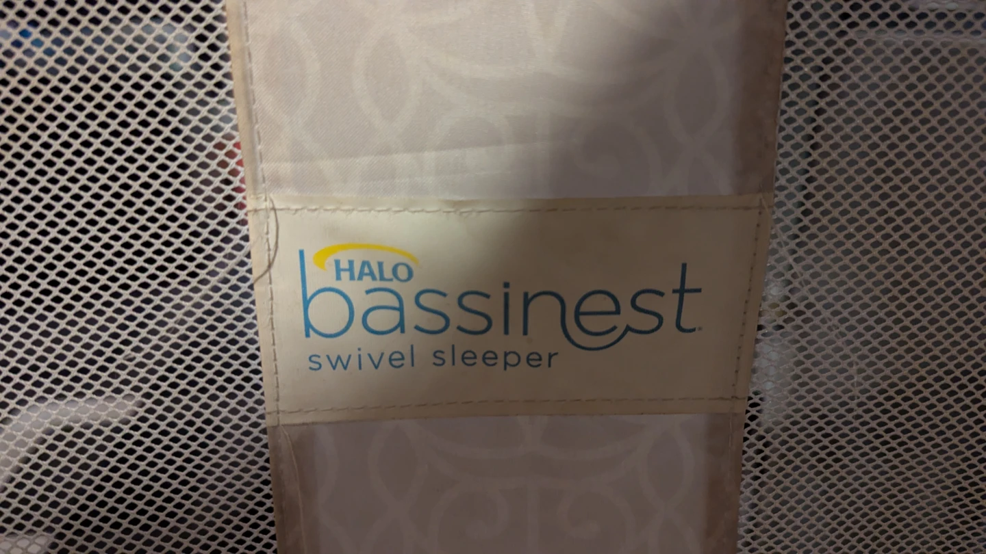 HALO Bassinest Swivel Sleeper - photo 3