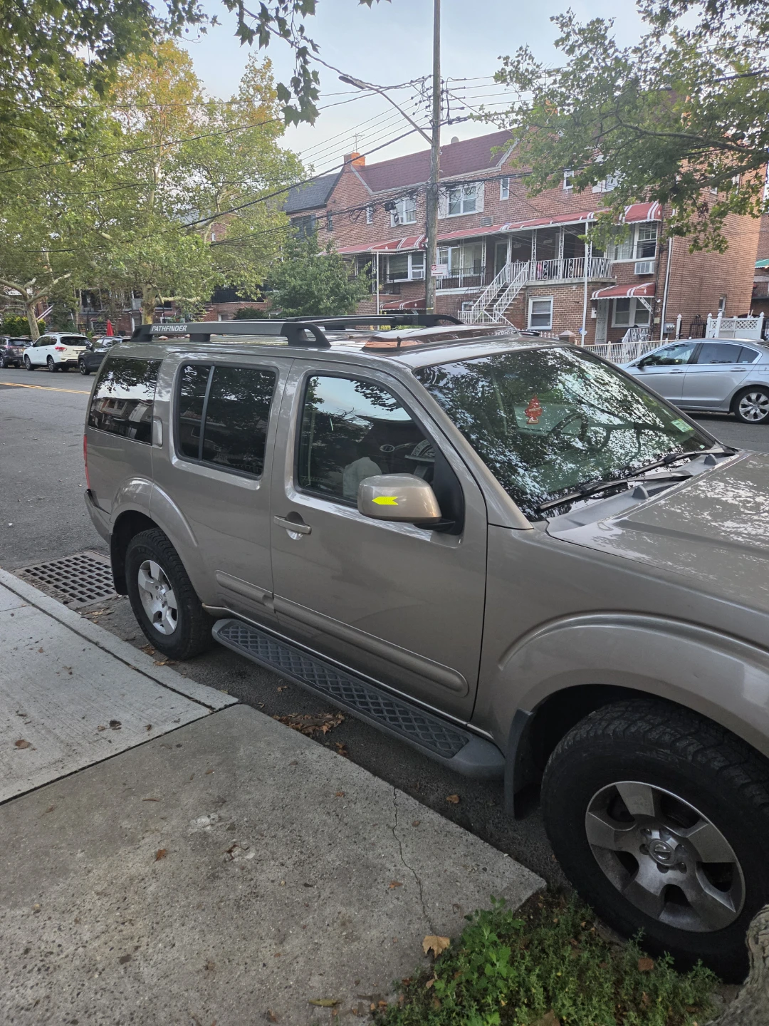 Nissan Pathfinder SUV