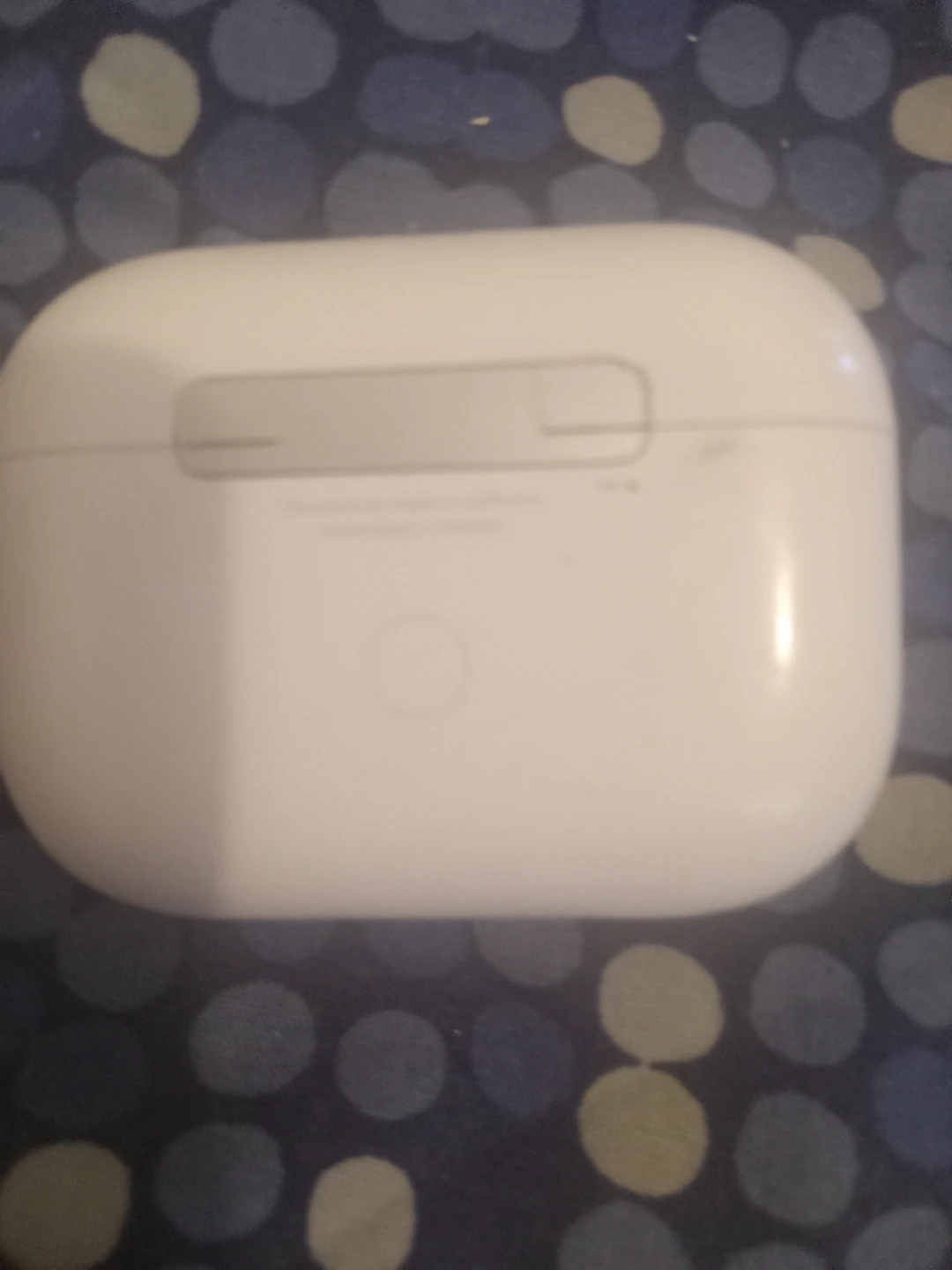 Apple AirPods Pro Charging Case - photo 2