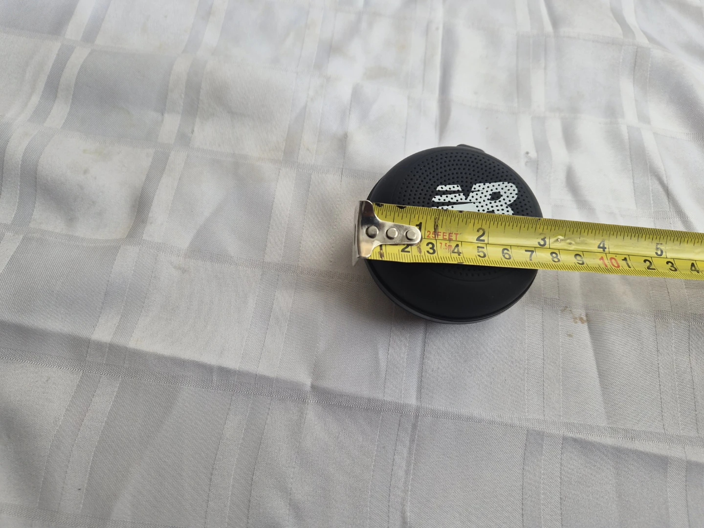 Portable rechargeable mini bluetooth speaker
