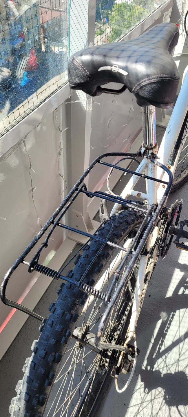 White Mountain Bike with Rear Rack - photo 4