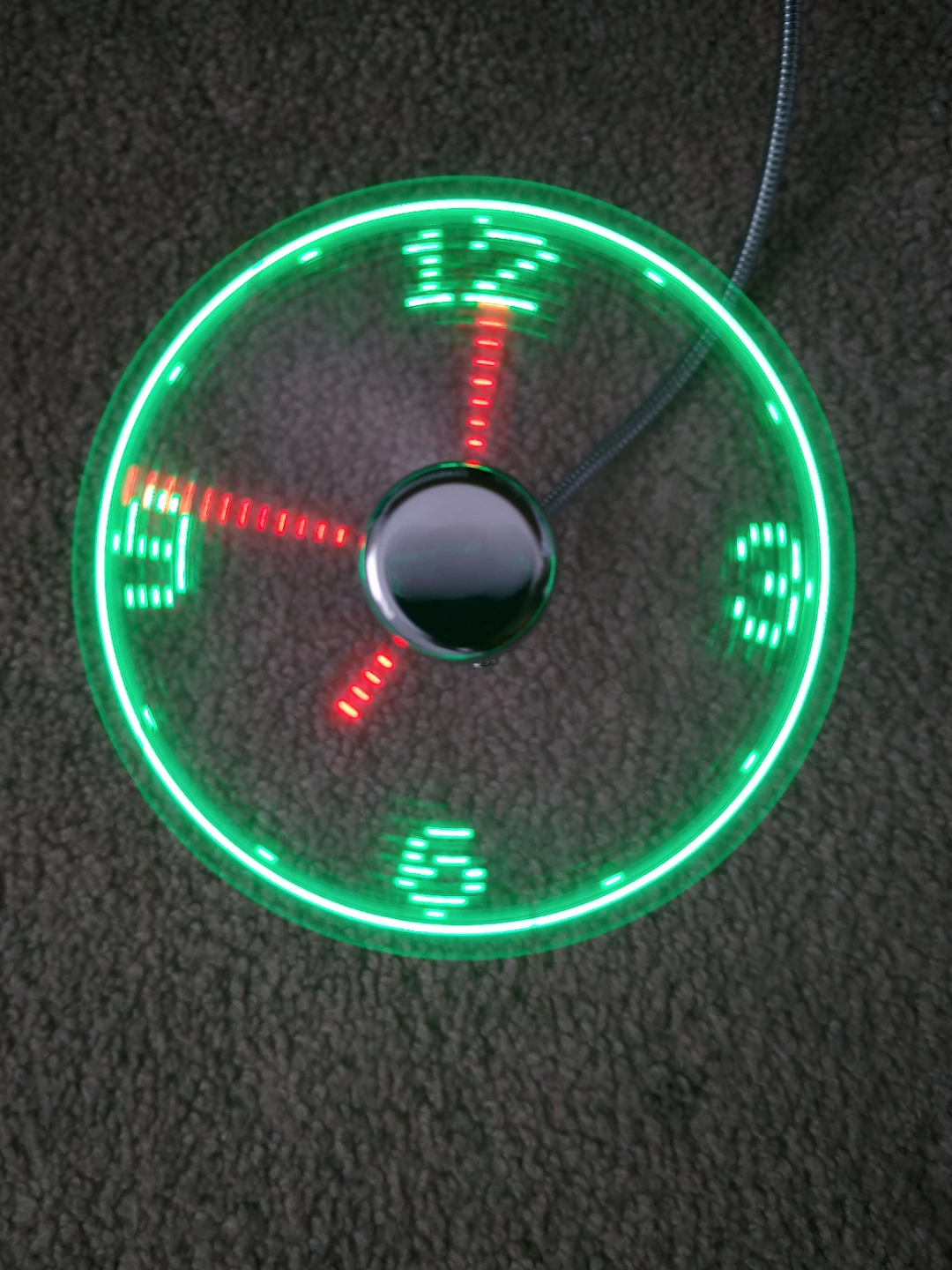 USB fan with clock